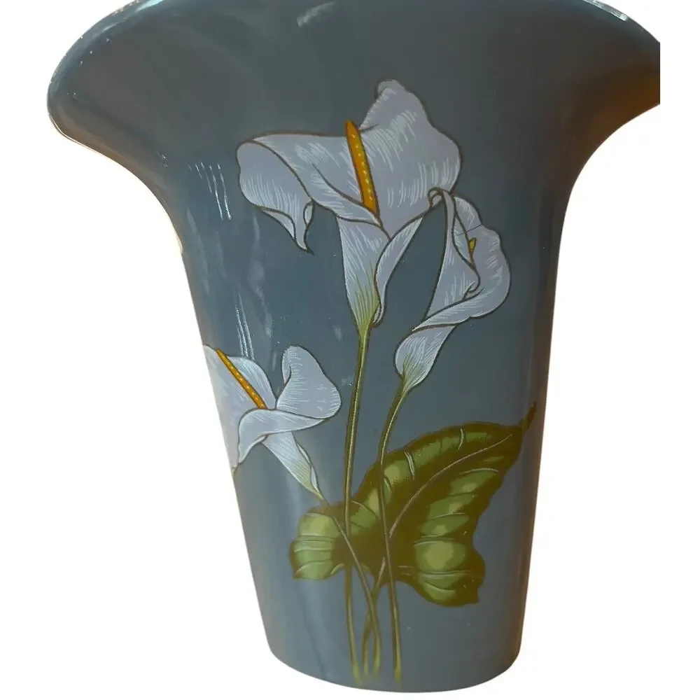 Vintage Blue Grey Porcelain Vase w/ Floral Cala Lily Price Taiwan 7.5” Gold Rim
